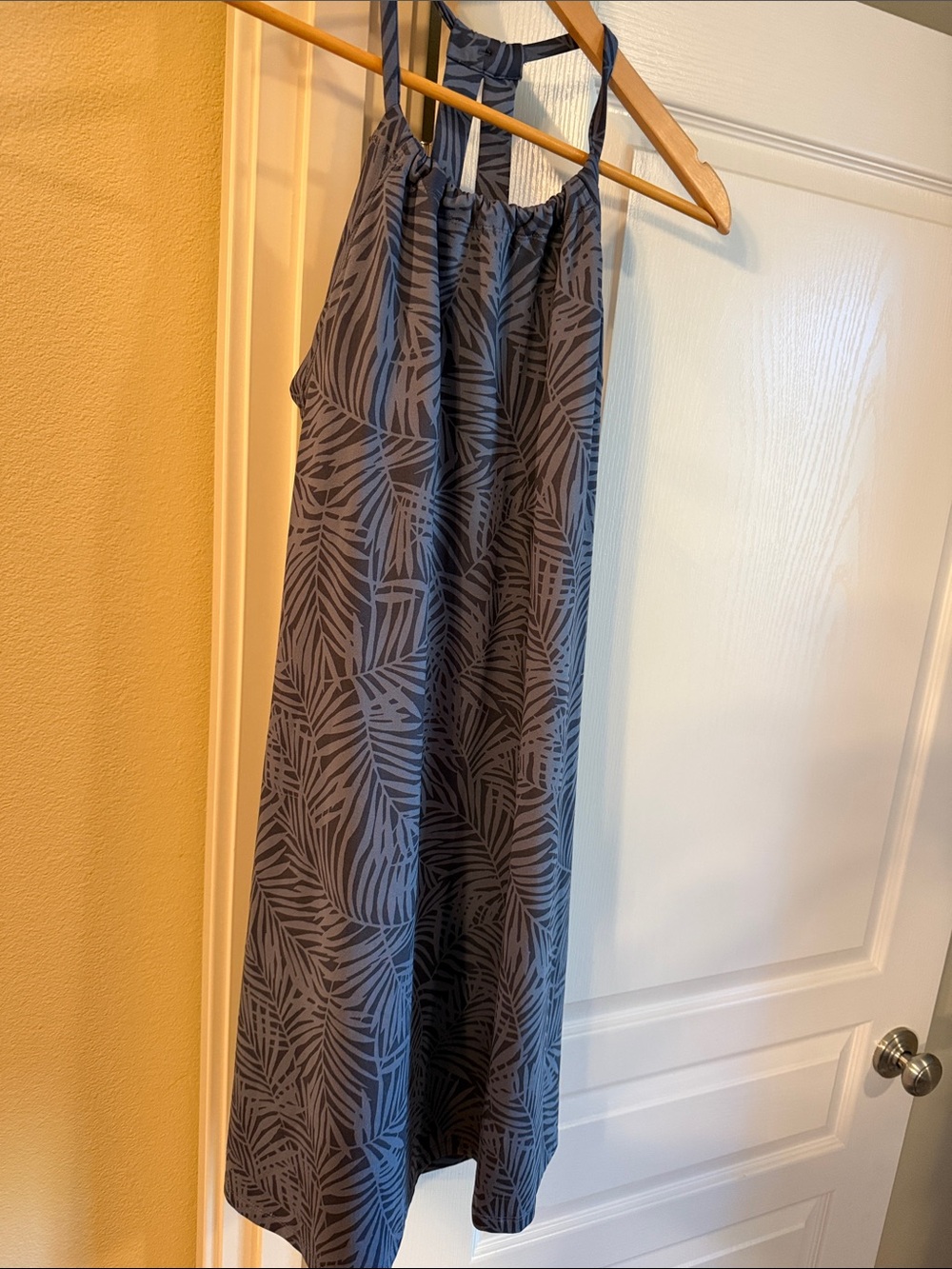 Eddie Bauer Navy and Dark Gray Leaf-Print Halter Dress